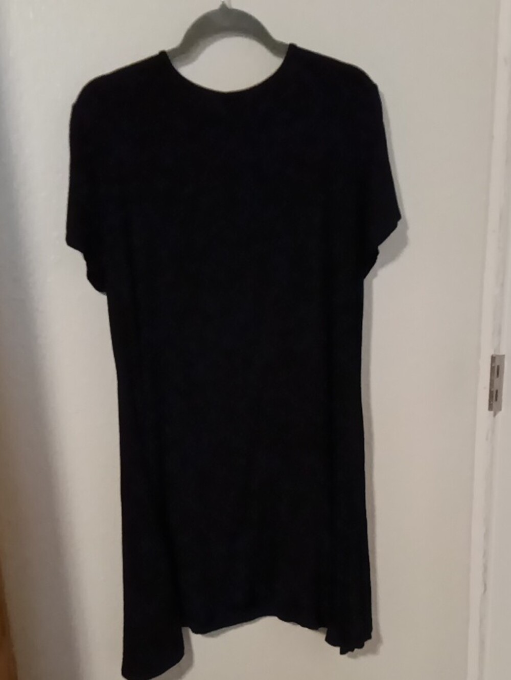 Black Knee Length Rayon Summer Lightweight Summer Dress Or Cover Up - Picture 3 of 3